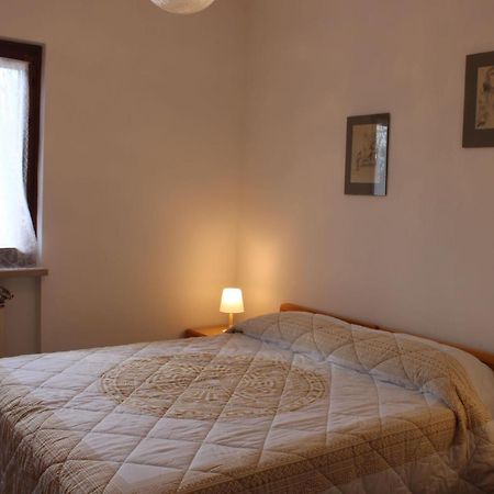 Appartamento Casa Antony Torri Del Benaco Esterno foto