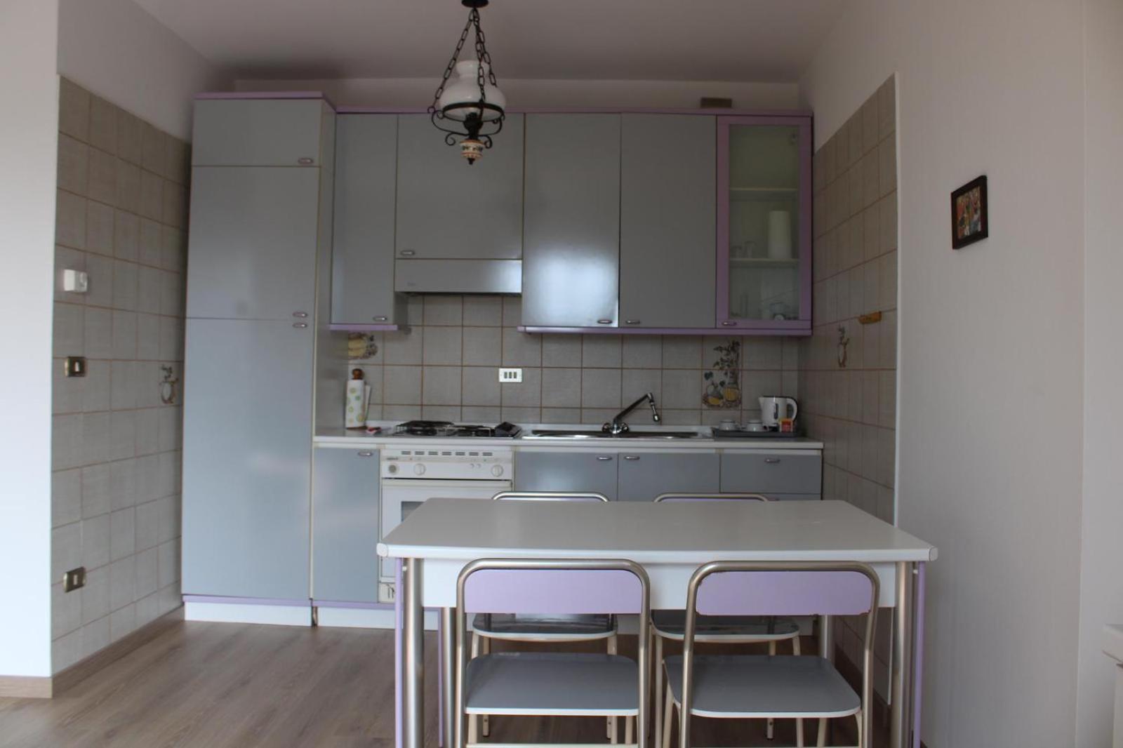 Appartamento Casa Antony Torri Del Benaco Esterno foto