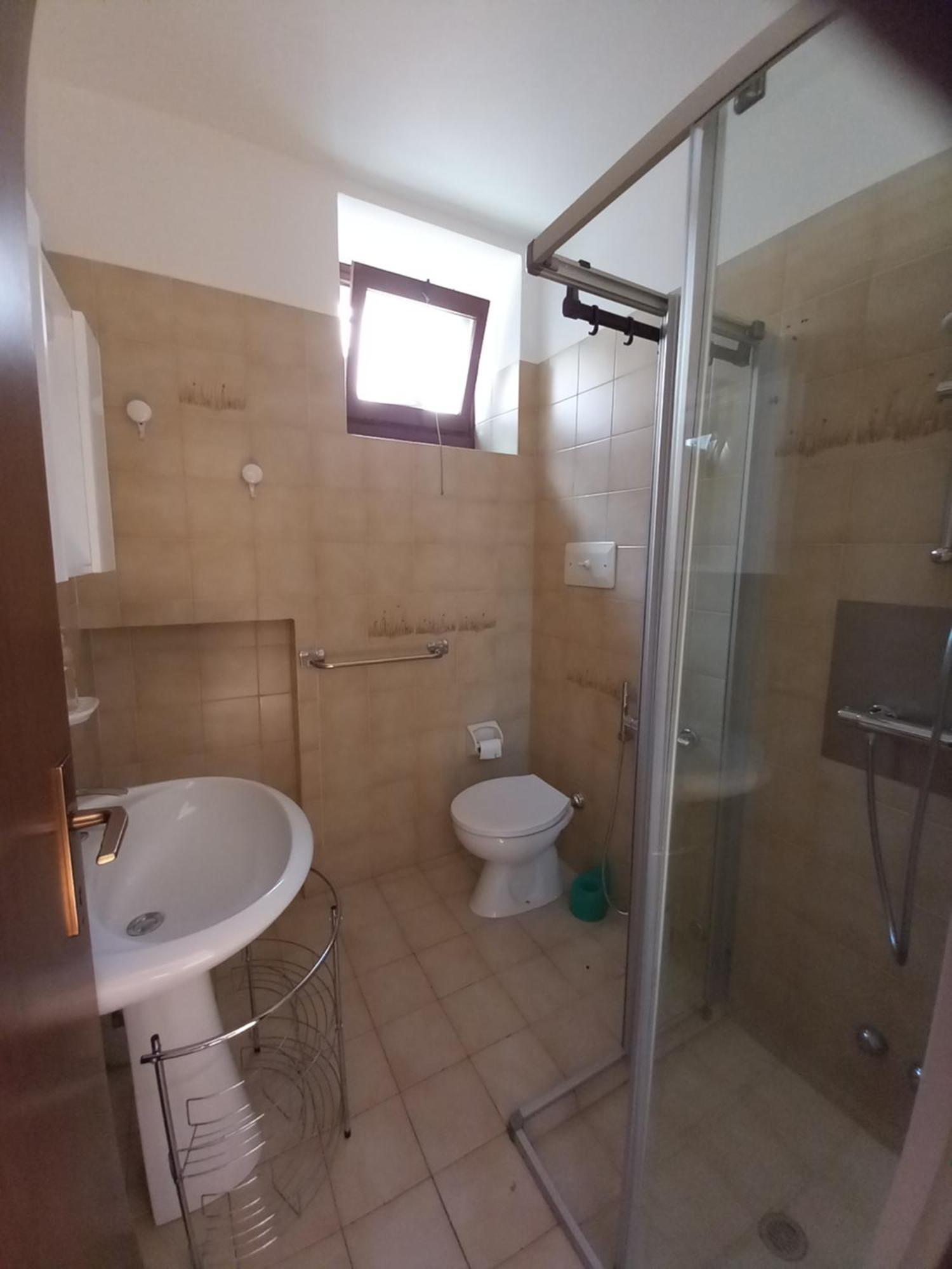 Appartamento Casa Antony Torri Del Benaco Esterno foto